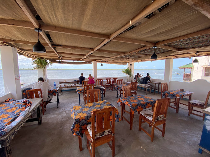 Aquarius Rooftopcafe_Lamu