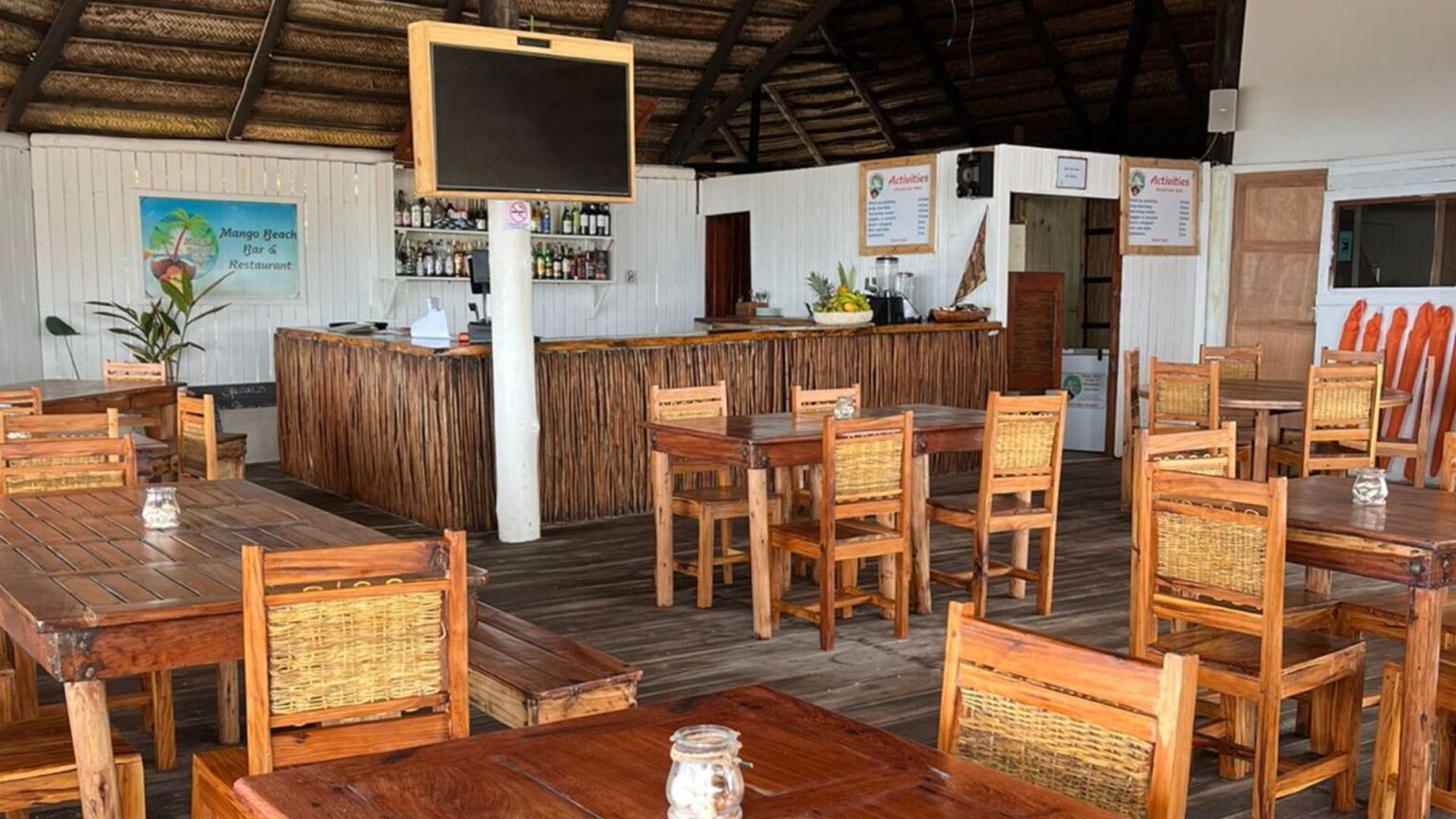 Mango Bar, Boarding & Restaurant