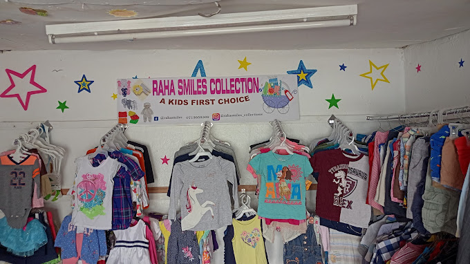 Raha smiles collection