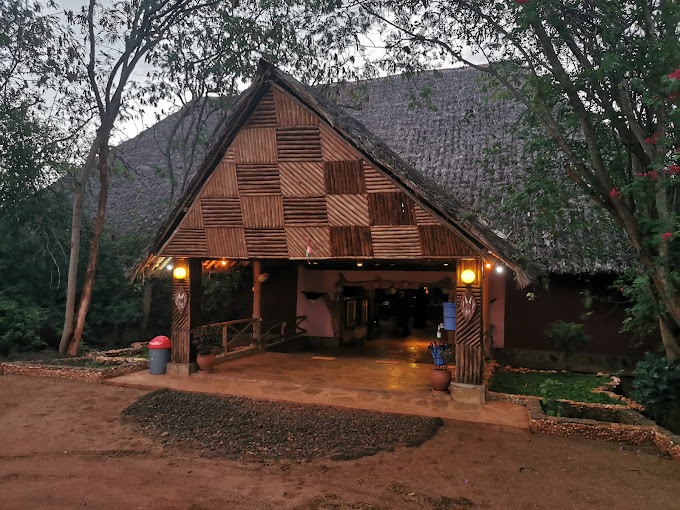 Red Elephant Lodge