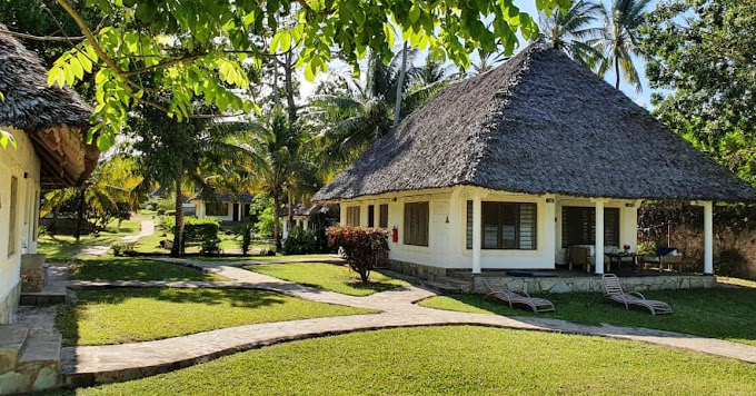 Simba Oryx Beach Cottages