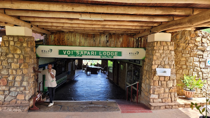 Voi Safari Lodge