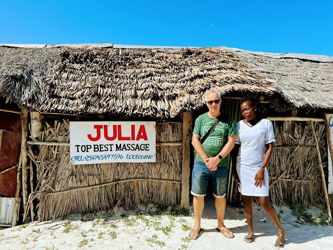 Julia Top Best Massage