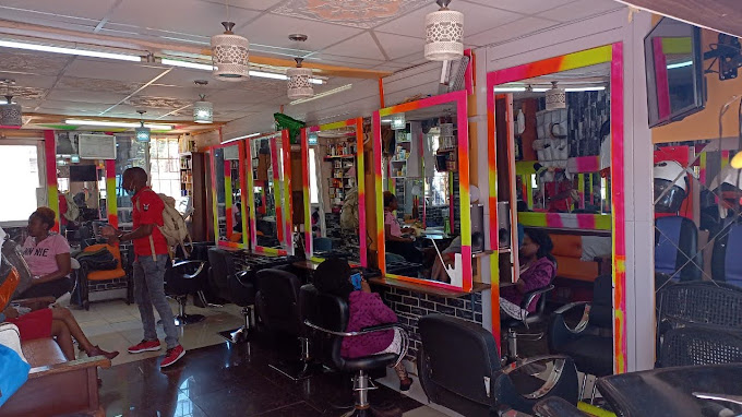 Mimi's dreadlocks salon