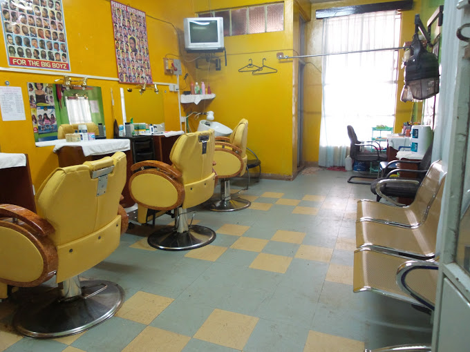 Salvardos Executive Barbarshop And Beauty Salon