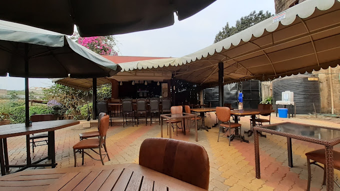 La Cascada Sports Bar and Gardens